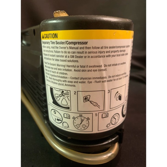 Portable compact air compressor and tire repair kit - Picture 10 of 11